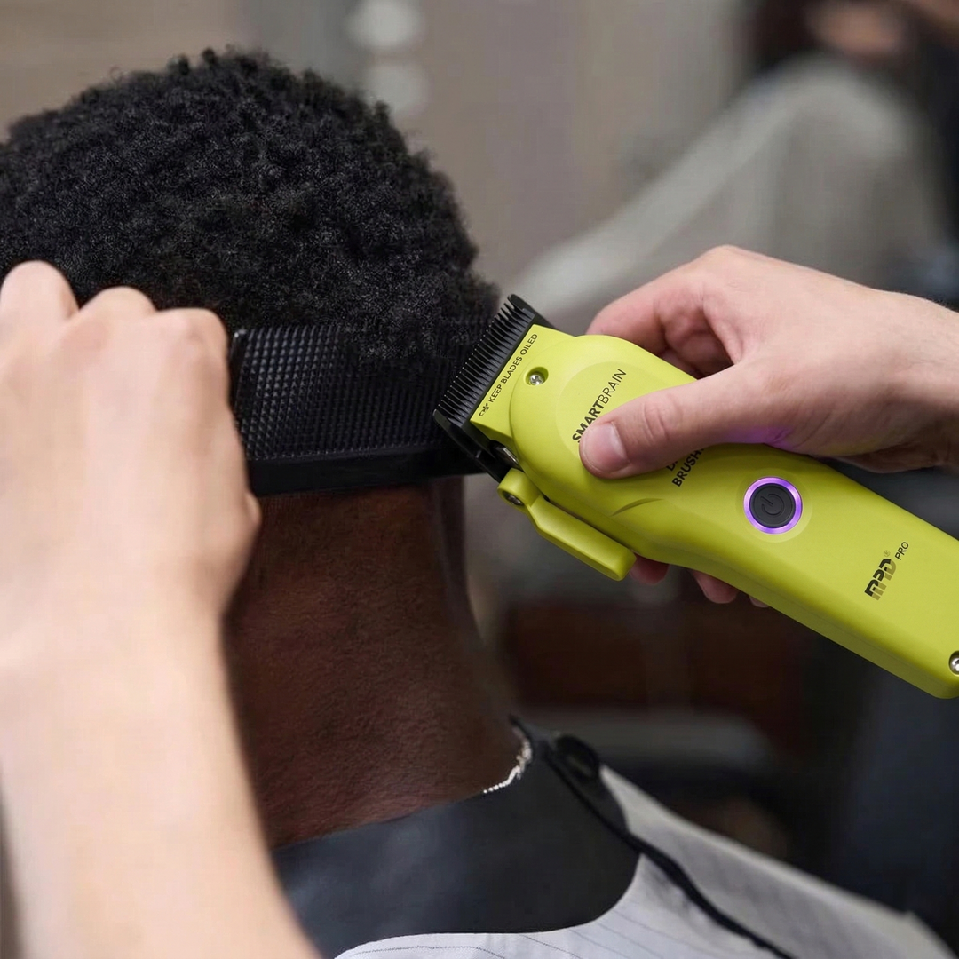 Cortapelos digital sin escobillas Precision Smart Brain – Verde 